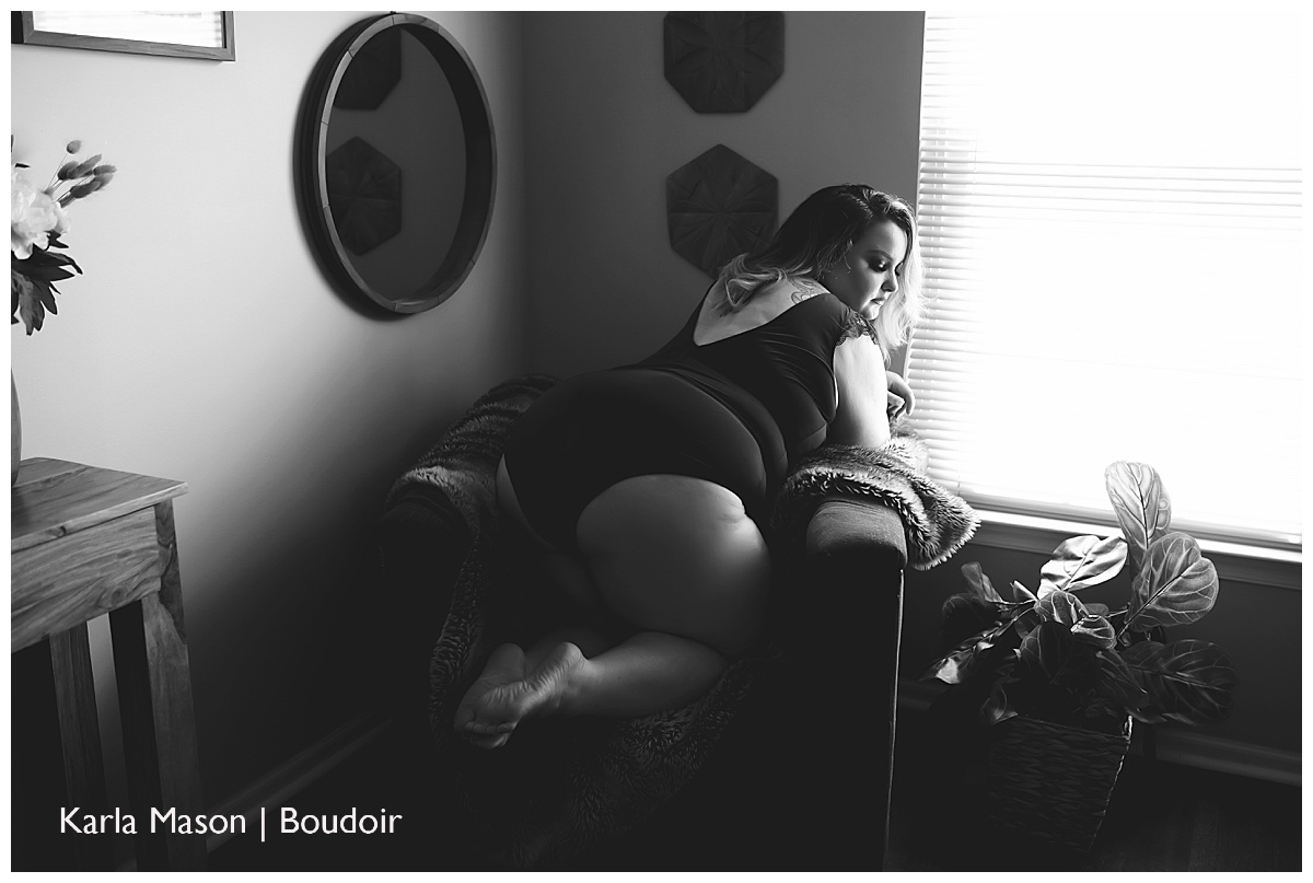 https://karlamasonphotography.com/wp-content/uploads/sites/16424/2021/01/stafford-virginia-boudoir-photographer-karla-mason-2169.jpg