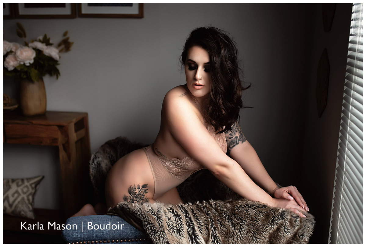 https://karlamasonphotography.com/wp-content/uploads/sites/16424/2021/01/stafford-virginia-boudoir-photographer-karla-mason-3435.jpg