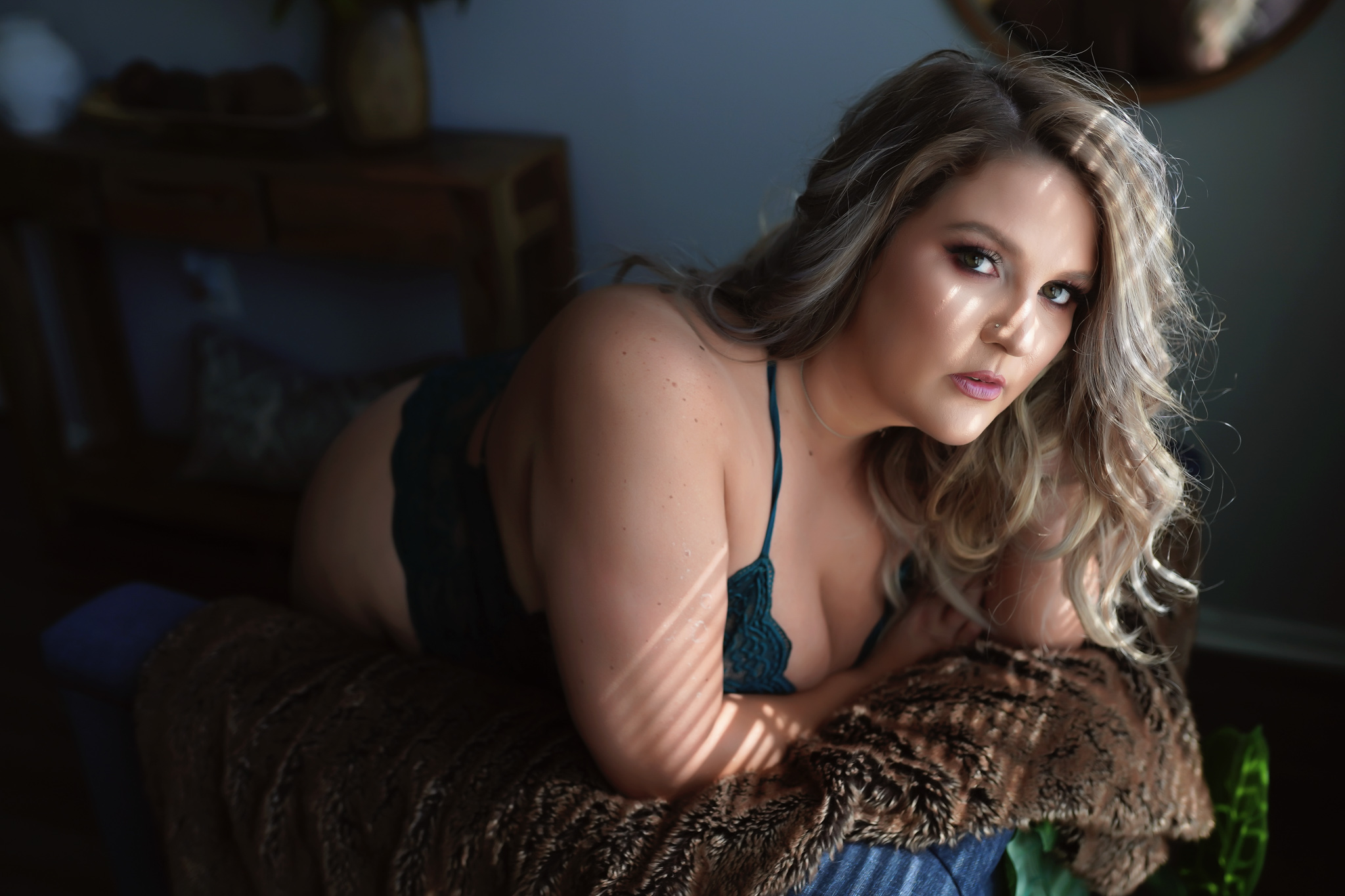 https://karlamasonphotography.com/wp-content/uploads/sites/16424/2021/04/stafford-virginia-boudoir-photographer-karla-mason-5332.jpg