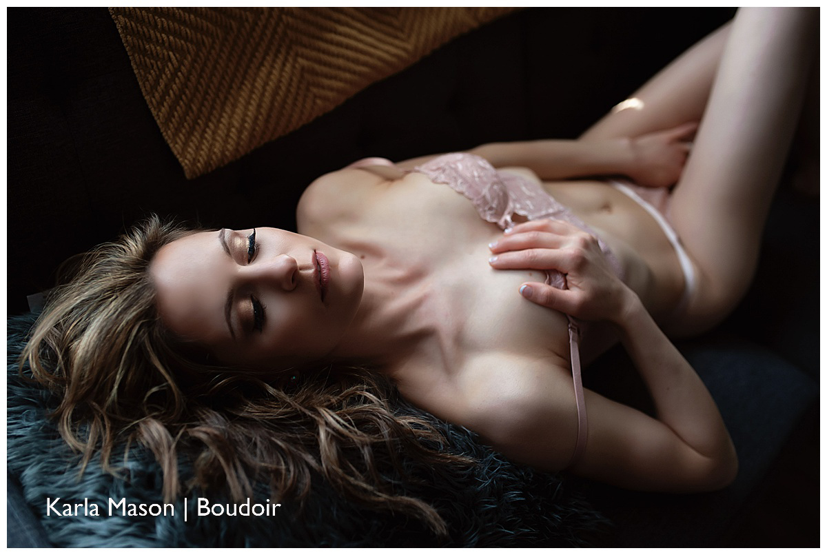 https://karlamasonphotography.com/wp-content/uploads/sites/16424/2021/07/stafford-virginia-boudoir-photographer-karla-mason-5964.jpg