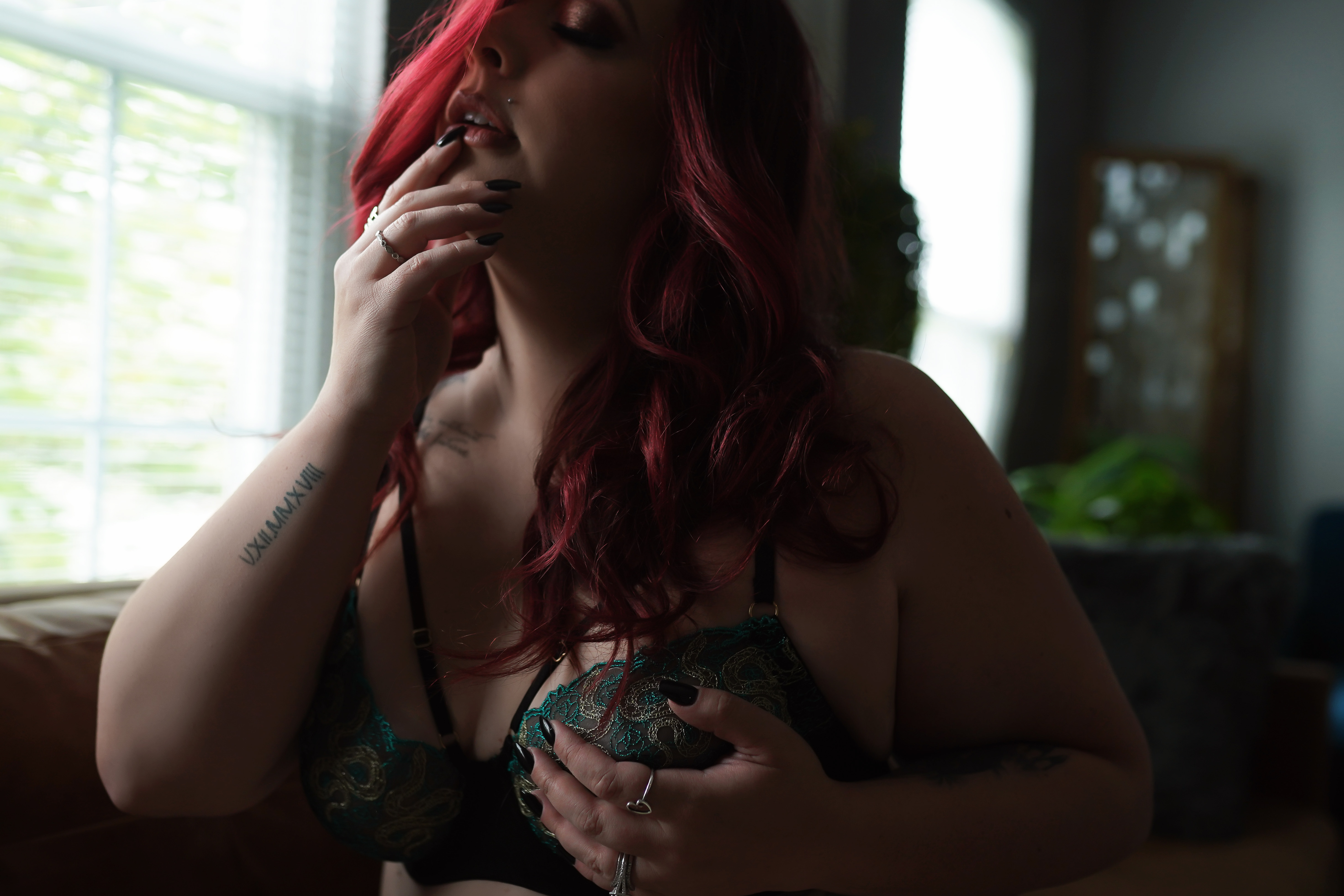 https://karlamasonphotography.com/wp-content/uploads/sites/16424/2022/05/stafford-virginia-boudoir-photographer-karla-mason-stafford-virginia-boudoir-photographer-karla-mason-photography40-1.jpg