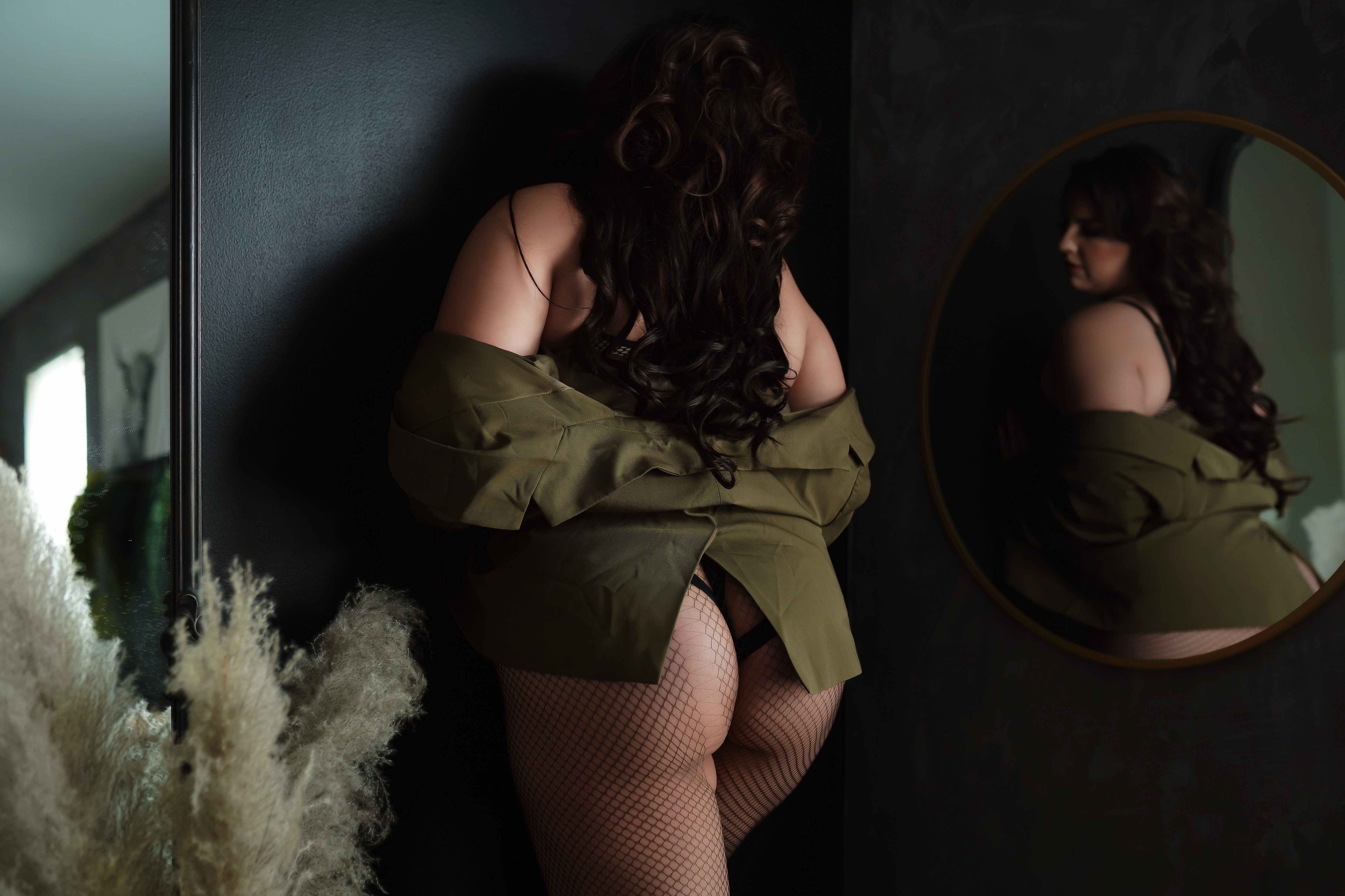 https://karlamasonphotography.com/wp-content/uploads/sites/16424/2022/09/stafford-virginia-boudoir-photographer-karla-mason-stafford-virginia-boudoir-photographer-karla-mason-photography11-1.jpg